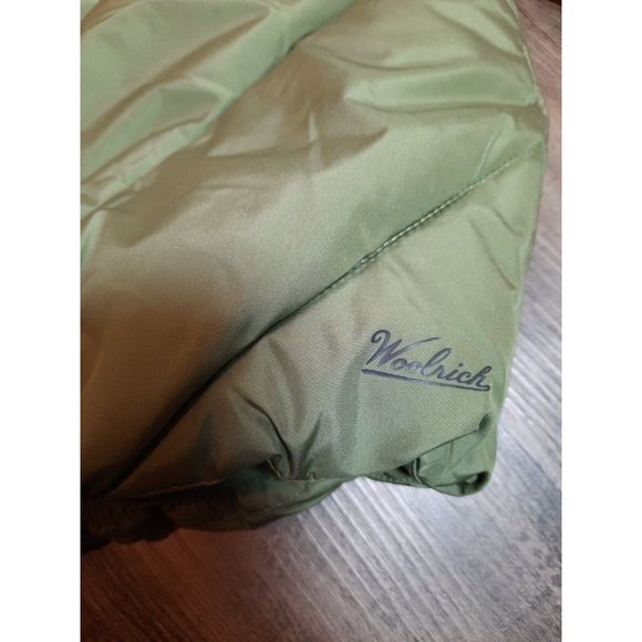 Ladies Woolrich long Women's Size medium green puffer Hooded Jacket - Picture 2 of 9